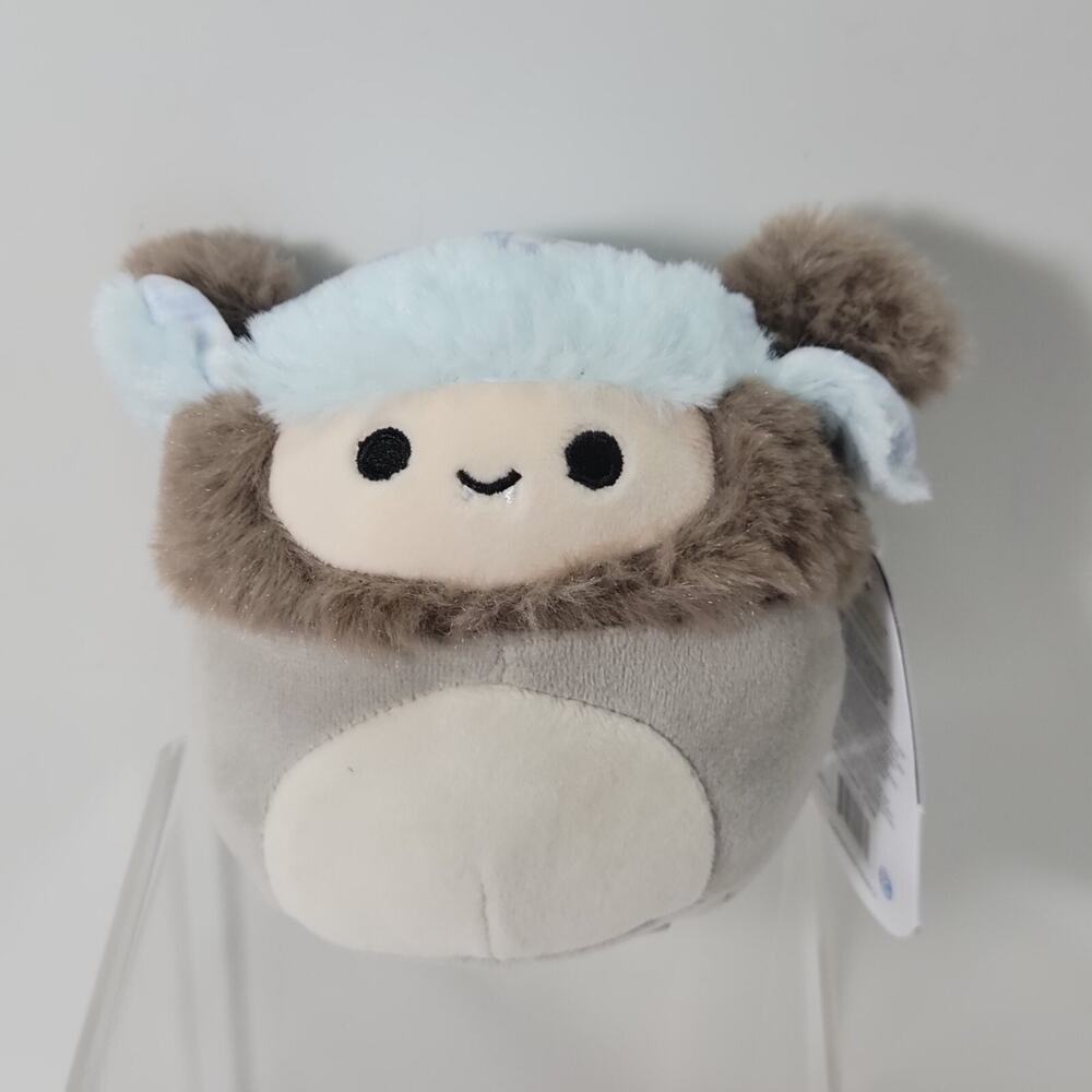 Squishmallow Dray Grey Sasquatch Yeti 4" Holiday Winter Plush Bigfoot Blue Hat